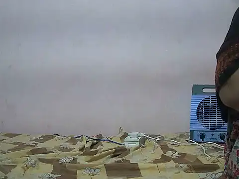 Snapshot of naina-80 chatting on 02-10-26, 06:39 naina-80 online show from 02-10-26, 06:39