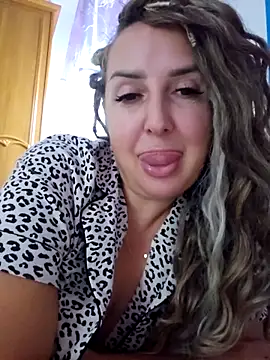 Snapshot of MariaRichi_ chatting on 09-10-25, 07:30 MariaRichi  online show from 09-10-25, 07:30