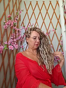 Snapshot of MariaRichi_ chatting on 09-21-25, 08:05 MariaRichi  online show from 09-21-25, 08:05