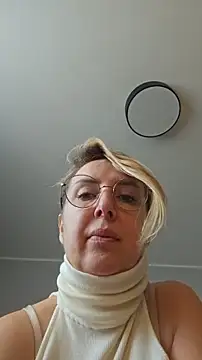 MariaRichi  online show from 03-25-26, 07:36