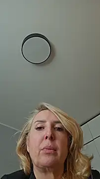 MariaRichi  online show from 04-23-26, 12:29