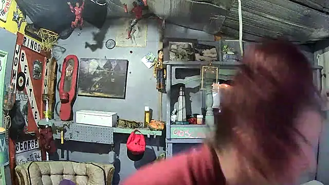 Snapshot of Fantasymaid80 chatting on 10-28-25, 09:06 Fantasymaid80 online show from 10-28-25, 09:06