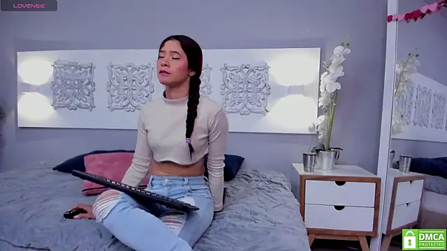 adelaa 11 online show from 02-19-25, 12:22