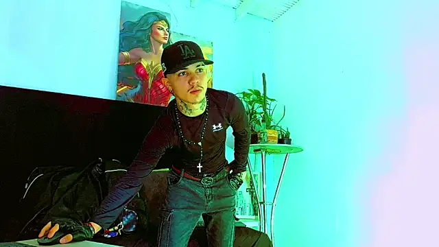 HannibalLester online show from 12-05-25, 03:26