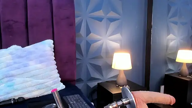 NicoleJonss online show from 03-30-26, 03:07