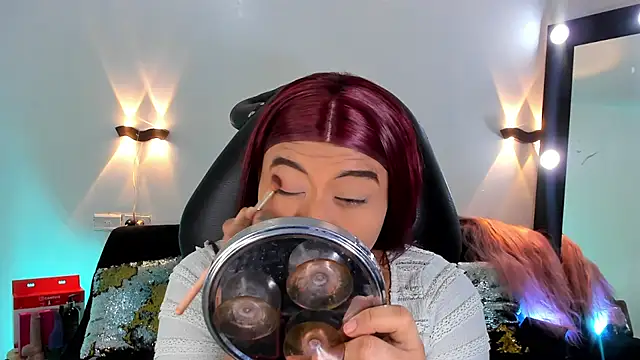 Emili Roux online show from 04-26-26, 10:35