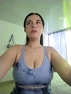 hailey85 online show from 04-25-26, 07:55