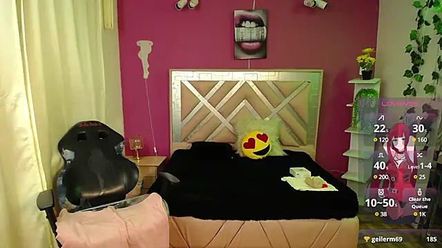 Snapshot of Naiara_Sex_ chatting on 01-08-25, 05:26 Naiara Sex  online show from 01-08-25, 05:26