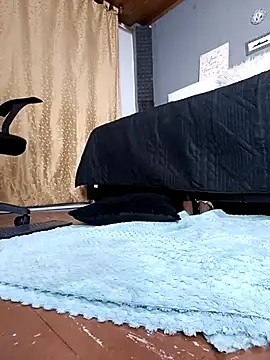 Snapshot of AnnieScott_ chatting on 03-14-25, 10:27 AnnieScott online show from 03-14-25, 10:27