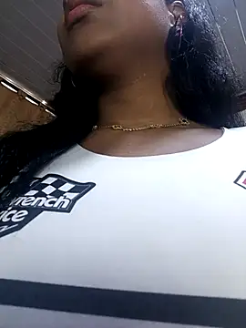 Snapshot of AnnieScott_ chatting on 11-08-25, 07:34 AnnieScott online show from 11-08-25, 07:34