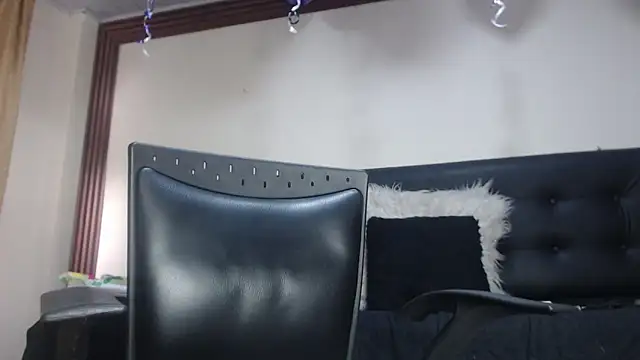 Snapshot of AnnieScott_ chatting on 11-29-25, 07:28 AnnieScott online show from 11-29-25, 07:28