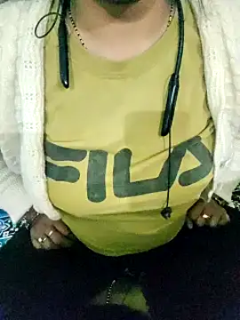 Snapshot of lovelyruhi chatting on 01-05-25, 08:54 lovelyruhi online show from 01-05-25, 08:54