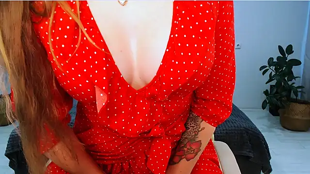 NaughtyNylonFeet online show from 11-15-25, 03:48