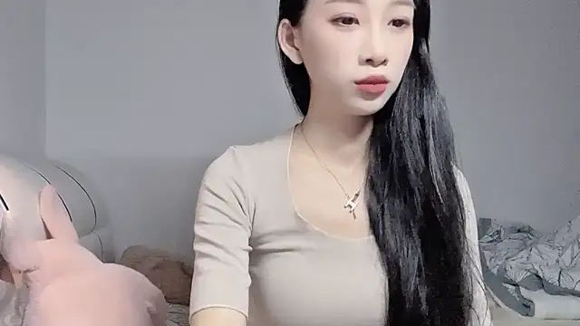 Snapshot of Lili-2 chatting on 06-07-26, 02:21 Lili-2 online show from 06-07-26, 02:21