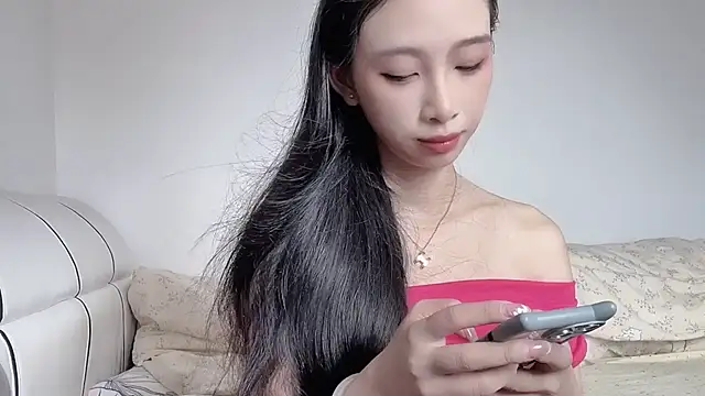 Snapshot of Lili-2 chatting on 06-29-26, 07:14 Lili-2 online show from 06-29-26, 07:14