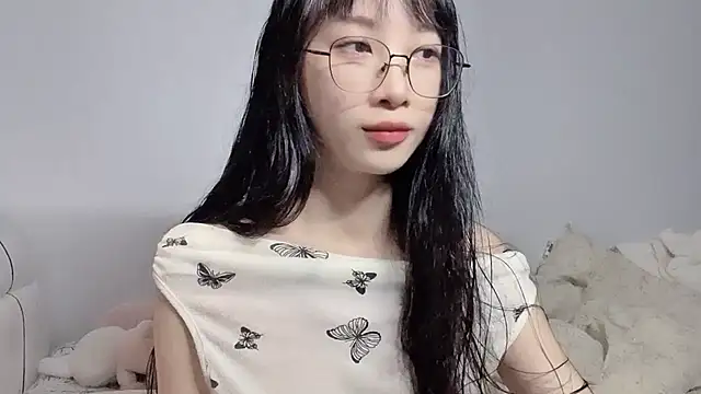 Snapshot of Lili-2 chatting on 07-03-26, 05:30 Lili-2 online show from 07-03-26, 05:30