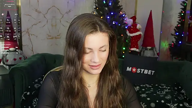 Julia  Star  online show from 01-14-25, 07:59