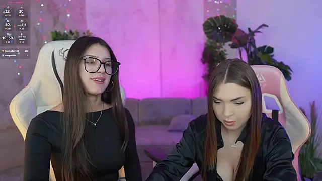 Julia  Star  online show from 03-21-25, 12:28