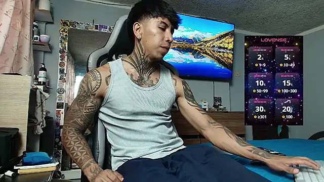 Nickhot0609 online show from 02-13-26, 09:44