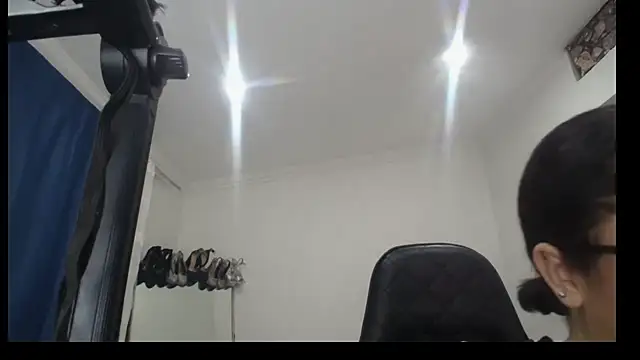 Snapshot of Madame_Shein_ chatting on 02-13-25, 11:50 Madame Shein online show from 02-13-25, 11:50