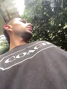 Snapshot of Jestebanano chatting on 12-18-25, 07:31 Jestebanano online show from 12-18-25, 07:31