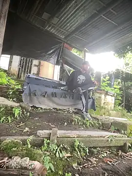 Jestebanano online show from 04-21-26, 12:22