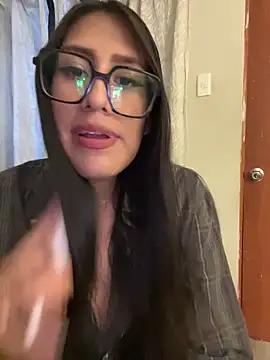 AleFantasy0001 online show from 12-20-25, 03:35