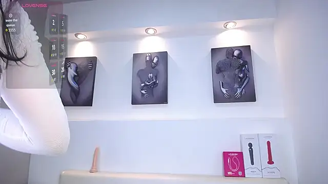 Melodi Roux online show from 11-25-25, 01:11