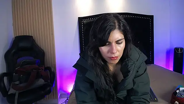 Melodi Roux online show from 04-19-26, 06:10