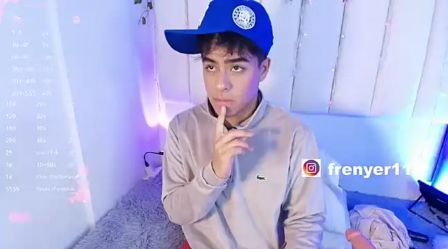 Snapshot of kiing_azahell chatting on 01-12-25, 11:47 kiing azahell online show from 01-12-25, 11:47