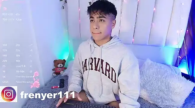 Snapshot of kiing_azahell chatting on 01-29-25, 01:58 kiing azahell online show from 01-29-25, 01:58