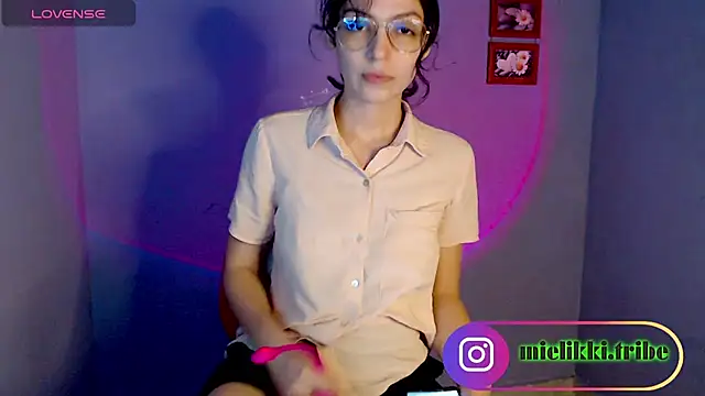 mielikki001 online show from 12-20-24, 09:50