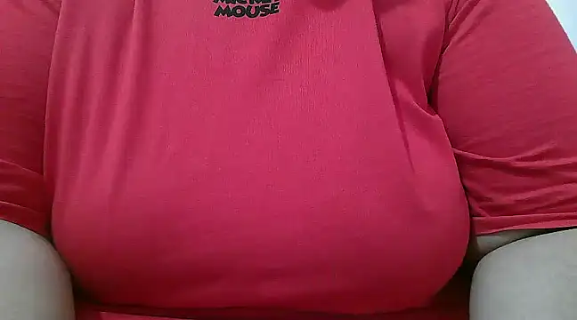 Snapshot of Queen_of_boobs01 chatting on 02-14-25, 08:42 Queen of boobs01 online show from 02-14-25, 08:42