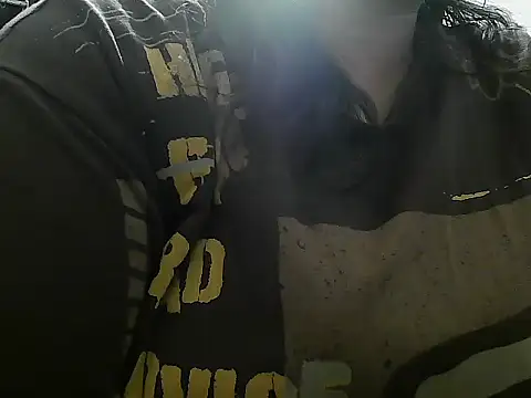 Snapshot of Queen_of_boobs01 chatting on 03-21-26, 02:09 Queen of boobs01 online show from 03-21-26, 02:09