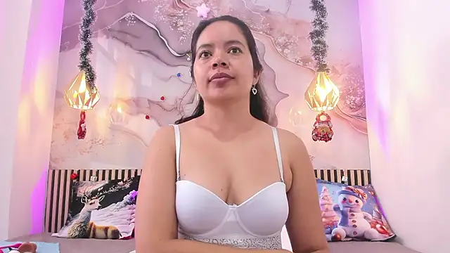 EvelynSweet1 online show from 01-10-26, 03:14