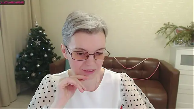 Cutie Erikaa1 online show from 12-25-24, 05:37