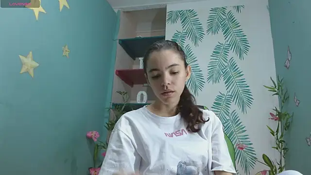 Mia-kalinfa online show from 12-07-24, 12:56