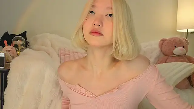 Snapshot of milli_sun_ chatting on 05-24-26, 05:23 milli sun online show from 05-24-26, 05:23