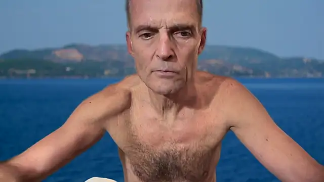 Snapshot of TowaFreespirit chatting on 12-24-24, 08:16 TowaFreespirit online show from 12-24-24, 08:16