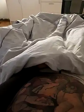 Snapshot of tattooedtwc chatting on 10-05-25, 11:13 tattooedtwc online show from 10-05-25, 11:13