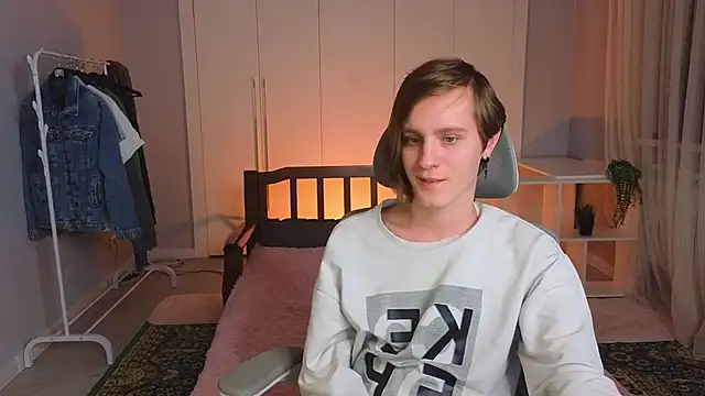 Snapshot of nikompell chatting on 03-14-25, 06:50 nikompell online show from 03-14-25, 06:50