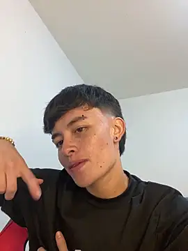 nico 18x online show from 11-22-25, 01:15