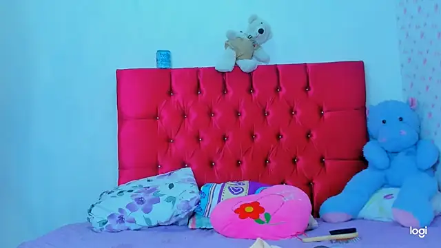 StassieBell online show from 01-12-26, 04:07