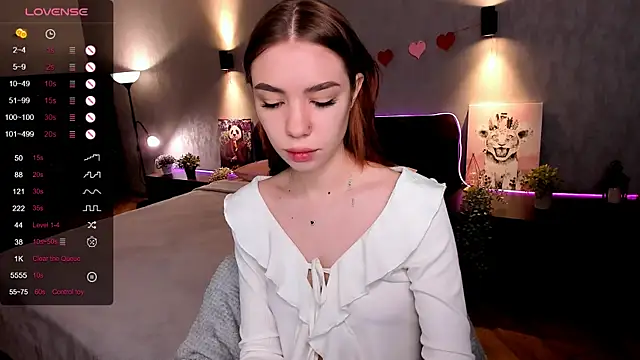 MilliBrown  online show from 09-12-25, 08:14