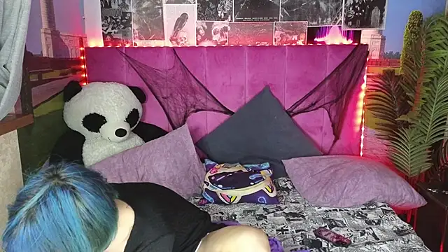 Baby lunatic online show from 12-02-24, 08:55