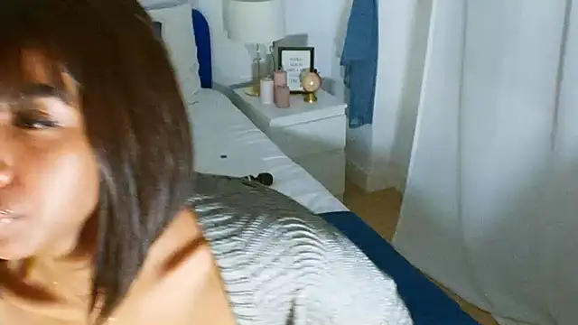 Snapshot of IamCrystal2 chatting on 03-23-25, 01:42 IamCrystal2 online show from 03-23-25, 01:42