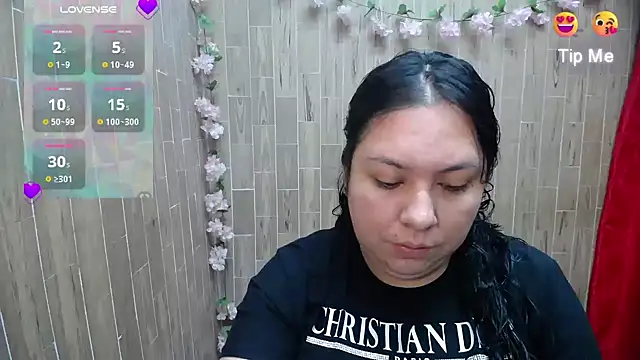 solyeria online show from 03-25-26, 03:51