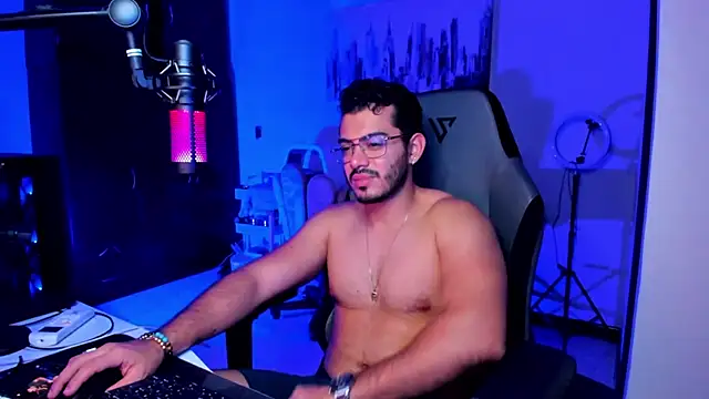 BrunoD31 online show from 11-22-25, 04:33