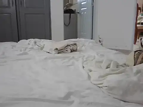 Snapshot of adele-33 chatting on 03-14-25, 02:08 adele-33 online show from 03-14-25, 02:08