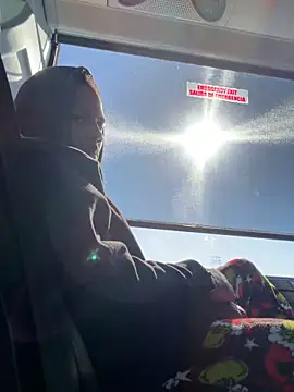 louu51 online show from 03-09-26, 04:55